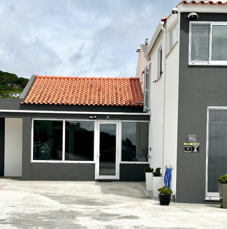 Paradise Apartments I 산타 크루즈 다스 플로레스 외부 사진